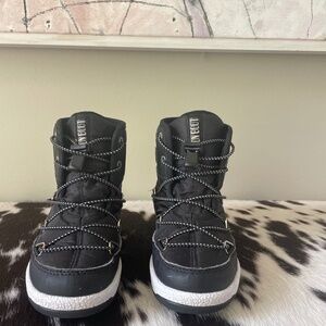 Children’s Moon Boots